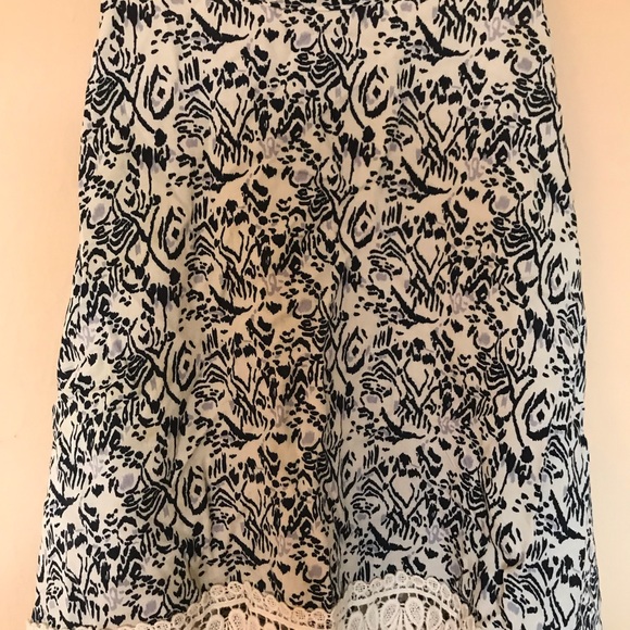 Backless Top - Picture 3 of 5